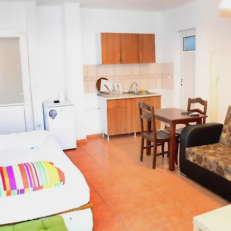 Sezer Class Apart B&B 검벳